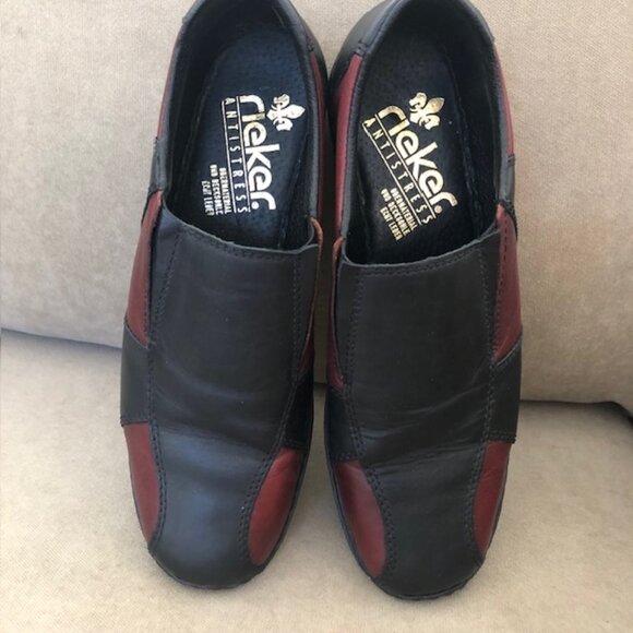 Rieker Colour Block / Patchwork Slip-On Loafers / Flats in Black and Raspberry - Picture 2 of 9